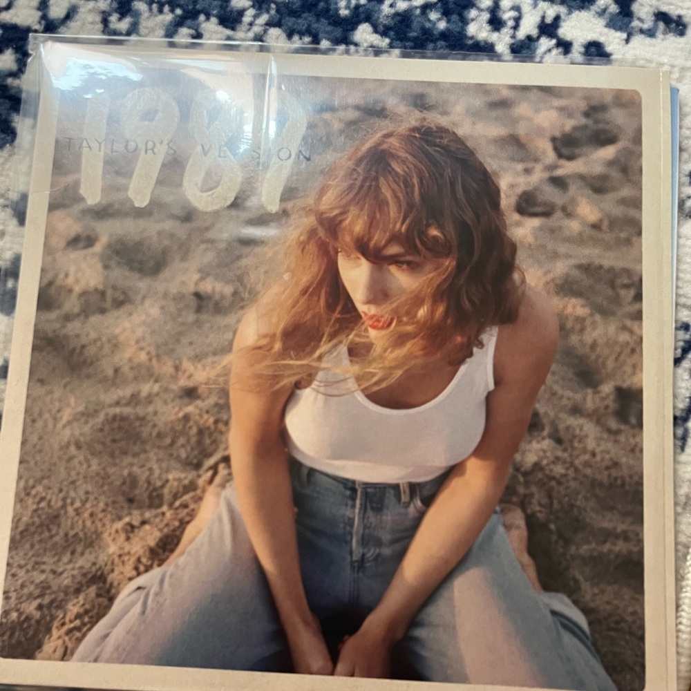 1989 (Taylor’s Version) Rose Garden Pink Edition Vinyl